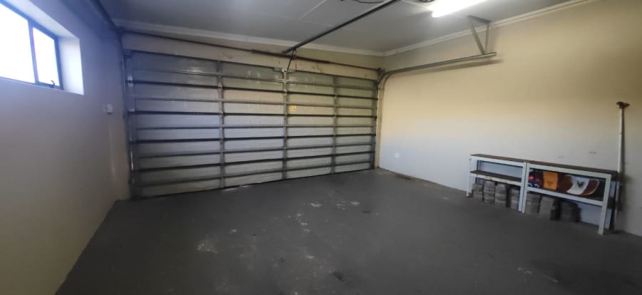 3 Bedroom Property for Sale in Seemeeu Park Western Cape